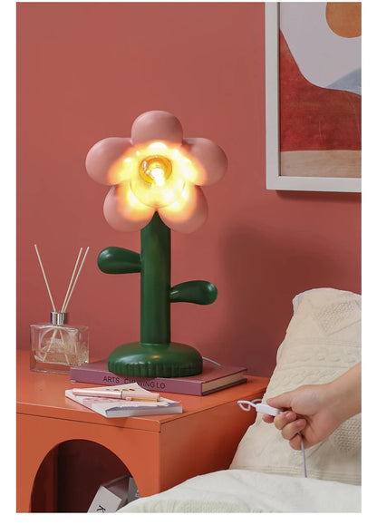 Whimsical Flower Bloom Table Lamp