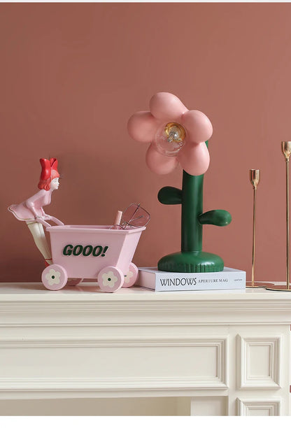 Whimsical Flower Bloom Table Lamp