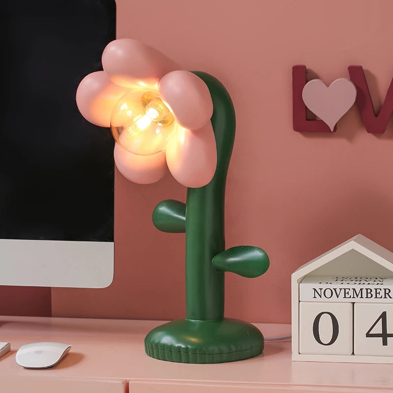 Whimsical Flower Bloom Table Lamp