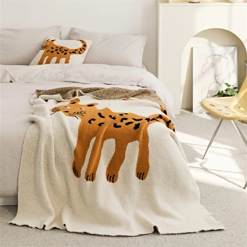 Cozy Cat Knit Blanket